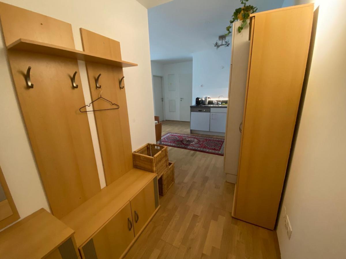 Apartment 9 Stops Away From City-Centre 维也纳 外观 照片