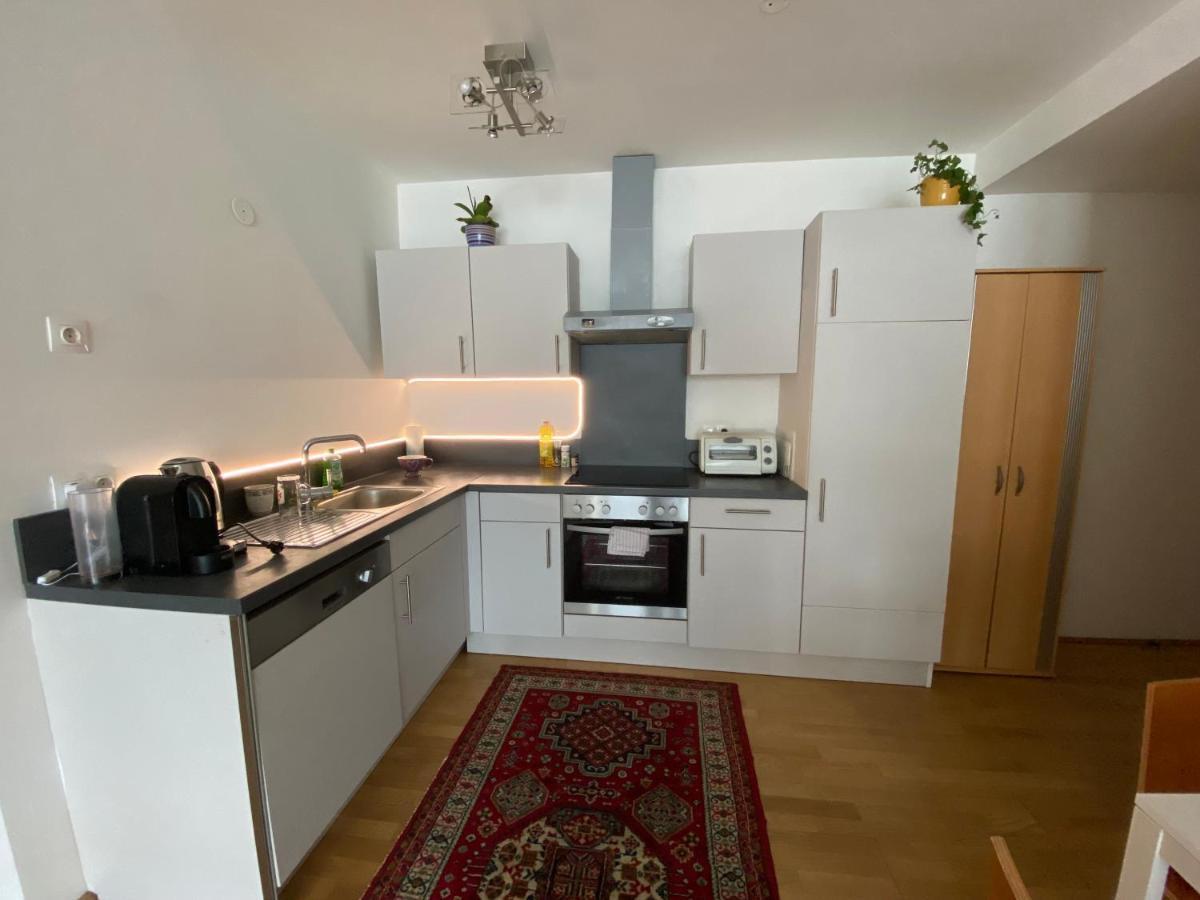 Apartment 9 Stops Away From City-Centre 维也纳 外观 照片